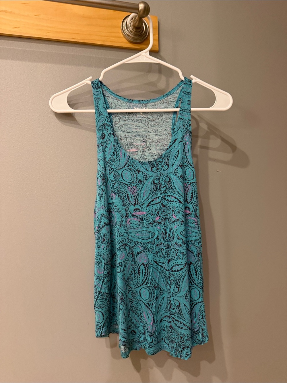 Mudd Teal Paisley Scoop Neck Women’s Tank Top, M